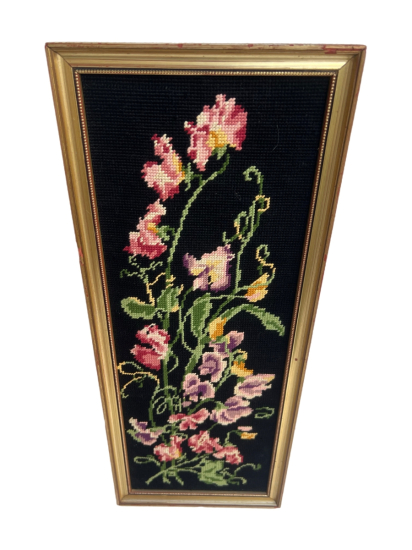 EL İŞİ KANAVİÇE ÇİÇEK DESENLİ TABLO