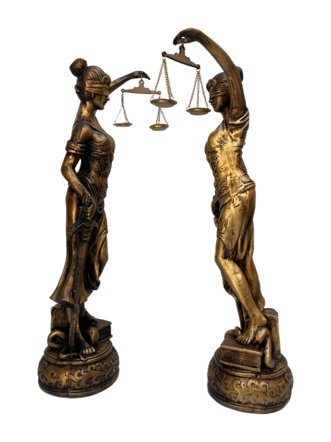 ÇİFT ADALET HEYKELİ