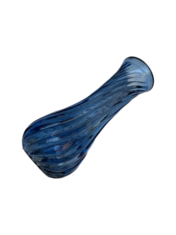 SPİRAL KABARTMA DESENLİ MAVİ CAM VAZO