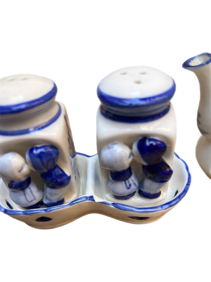 DELFT STİLİ MAVİ BEYAZ SERAMİK BİBERLİK, TUZLUK VE ÇAYDANLIK TAKIMI