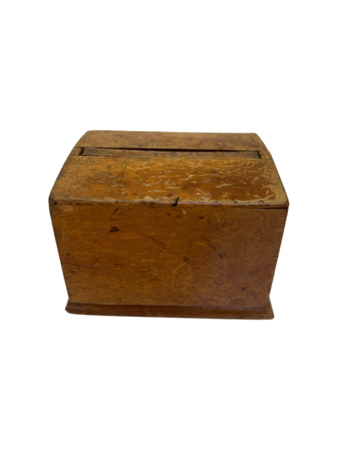 ANTİKA AHŞAP MASA ÜSTÜ SİGARALIK