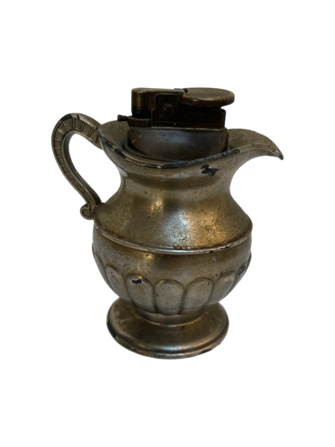 İBRİK FORMUNDA YAPILMIŞ MASAÜSTÜ ÇAKMAK