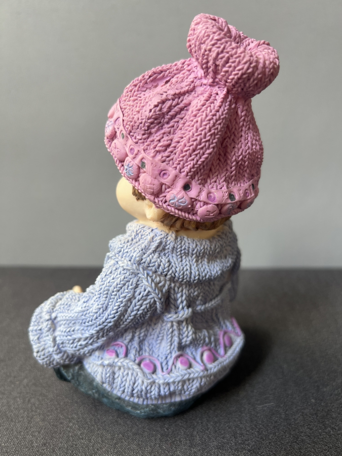 SERAMİK PEMBE BERELİ BEBEK FİGÜRÜ