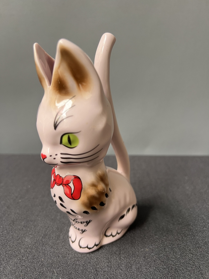 PORSELEN KEDİ FİGÜRÜ