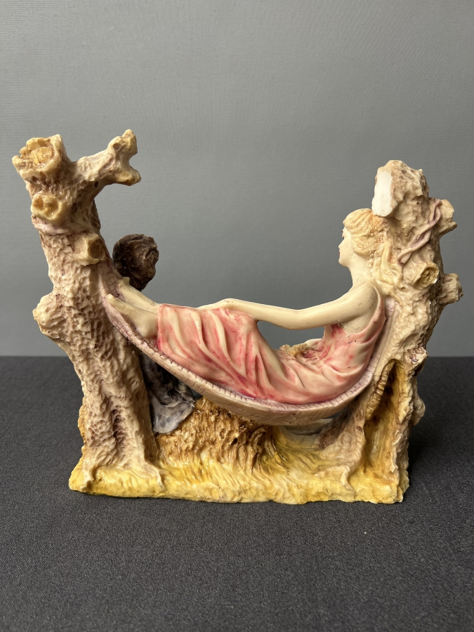 İKİ FİGÜRLÜ DEKORATİF BİBLO