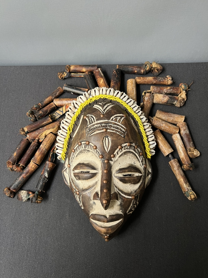 AFRİKA EL OYMASI MASKE